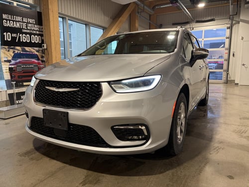 Chrysler Pacifica Limited 2023
