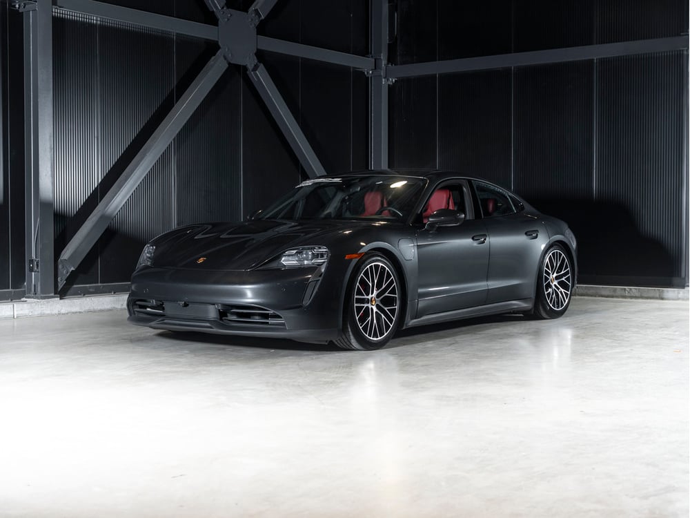 Porsche Taycan 2024 usagé à vendre (P2512)