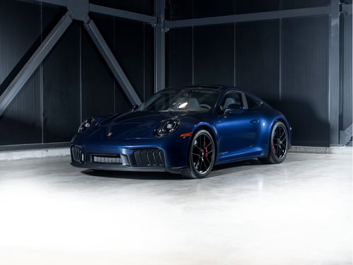 Porsche 911 2025 911 GTS Coupe T-Hybrid - CPO 2025