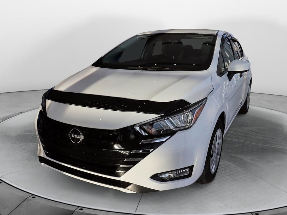Nissan Versa 2024 used for sale (24115)