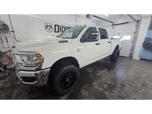 RAM 3500 Tradesman 2024