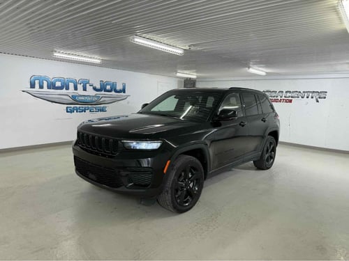Jeep Grand Cherokee Altitude 2023