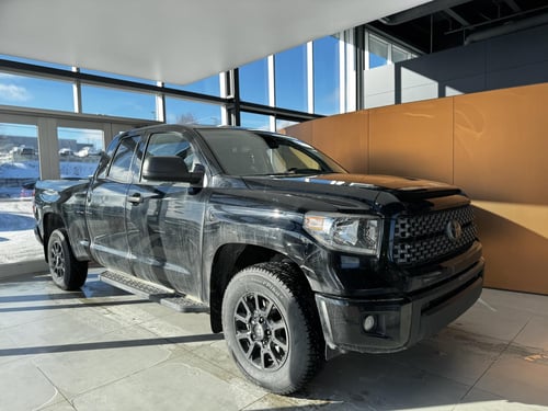 Toyota Tundra SR5 5.7 V8 2020