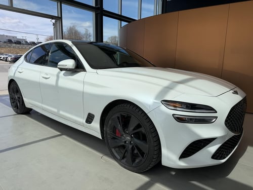 Genesis G70 Sport 3.3T 2023