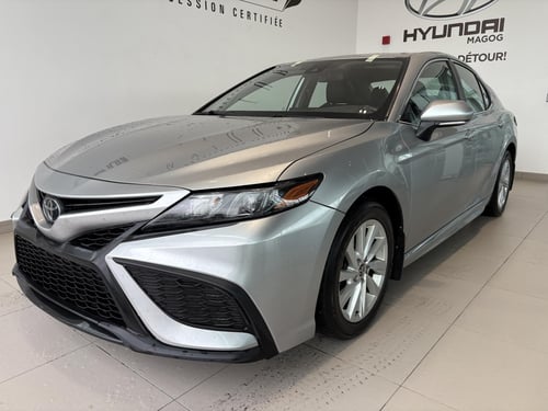 Toyota Camry SE 2021