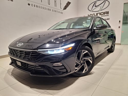 Hyundai Elantra Luxury 2025