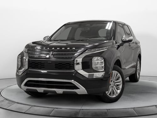 Mitsubishi Outlander ES 2022