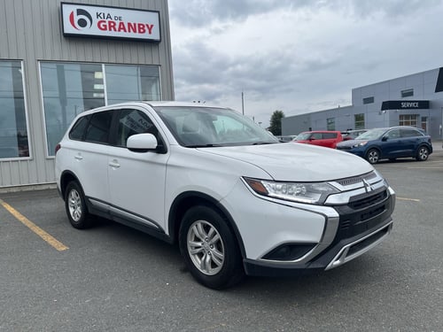 Mitsubishi Outlander ES 2019