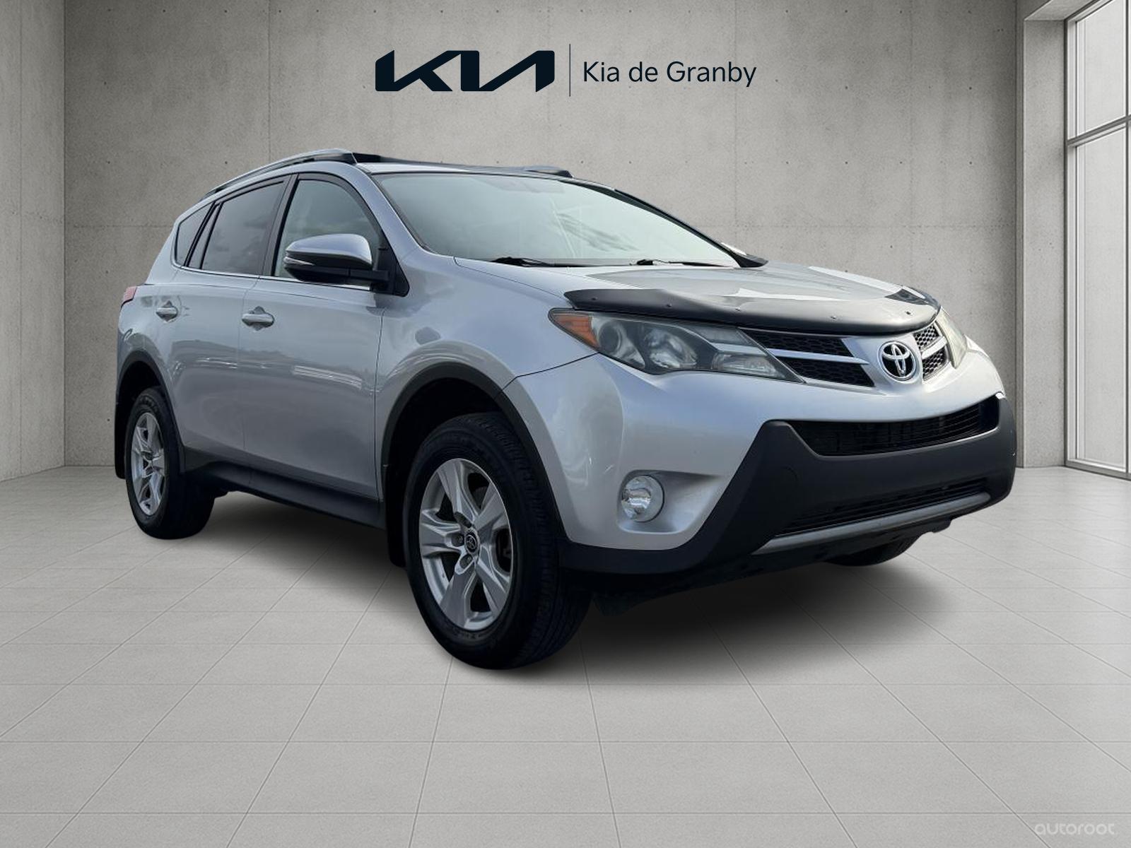 2015 Toyota rav4 à vendre à Granby