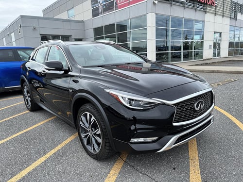 Infiniti QX30 Base 2018