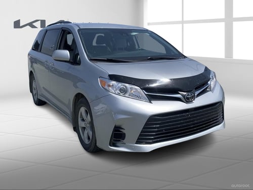 Toyota Sienna LE 2020