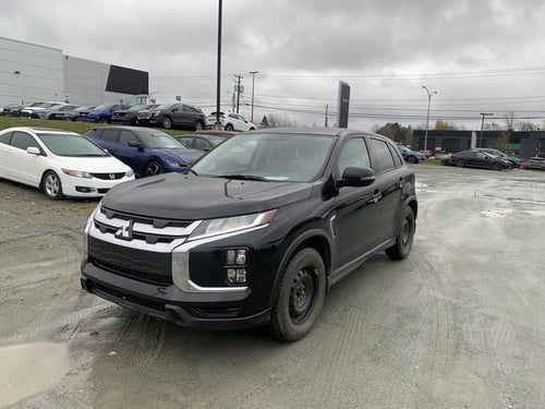 Mitsubishi RVR SE 2024