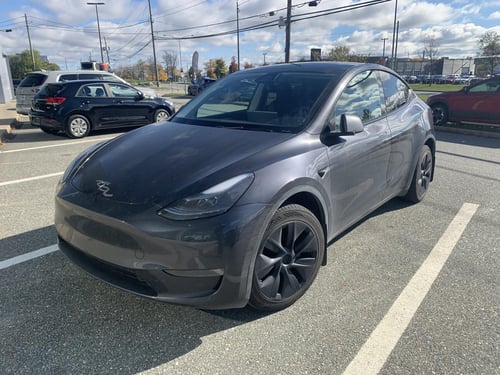 Tesla Model Y Long Range 2024