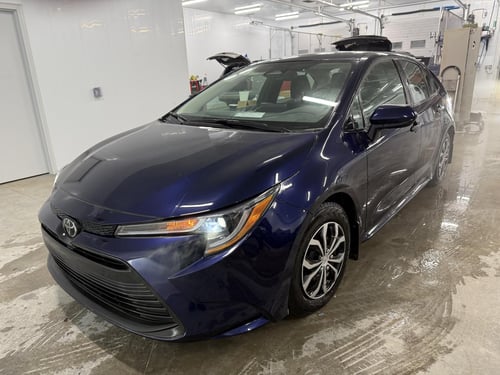 Toyota Corolla LE 2024