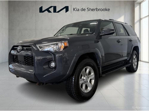 Toyota 4Runner SR5 2024