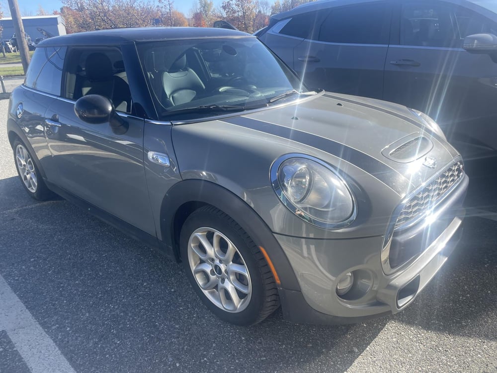 Mini Hatchback 2018 usagé à vendre (KISV0144B)