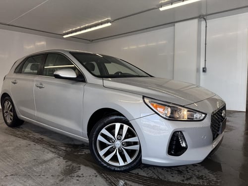 Hyundai Elantra GT GL 2018