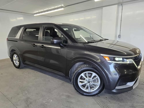 Kia Carnival LX 2022