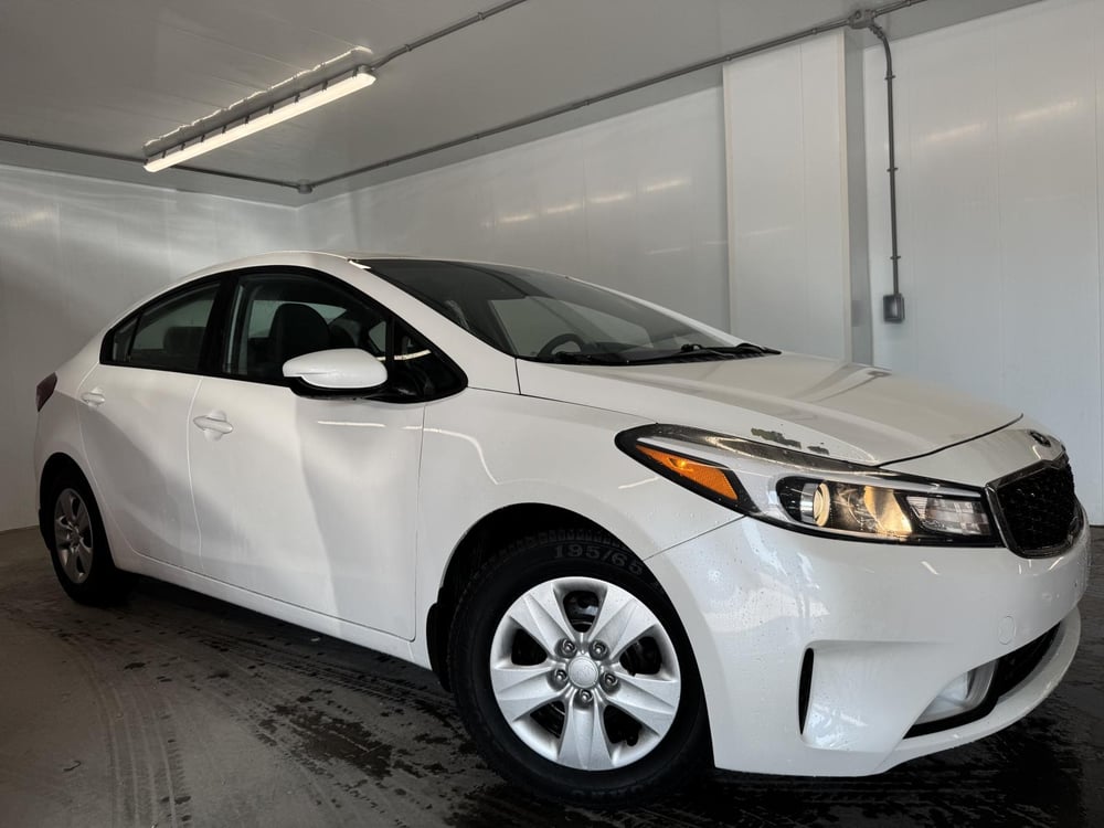 Kia Forte 2017 usagé à vendre (KIM00618)