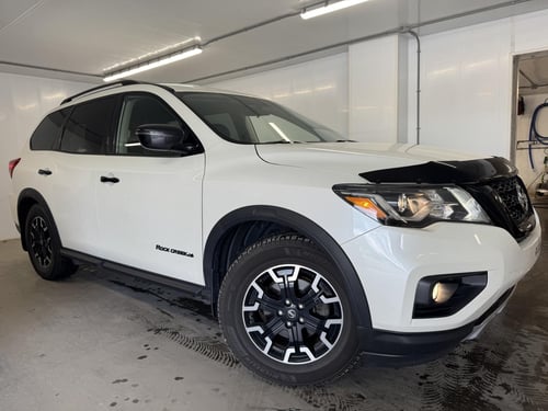 Nissan Pathfinder SV Rock Creek 2020