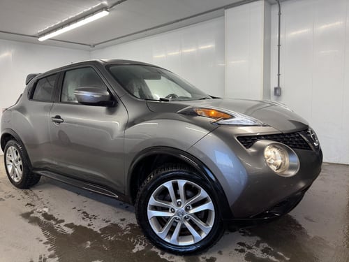 Nissan Juke SV 2017