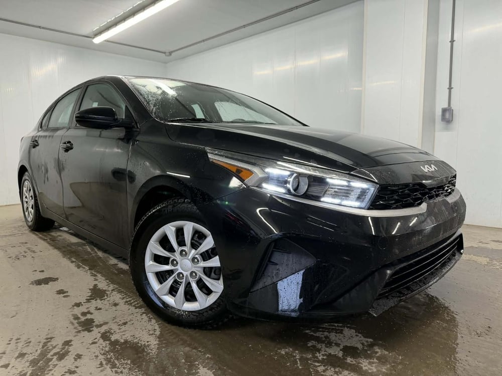 Kia Forte 2023 usagé à vendre (KIM00861)