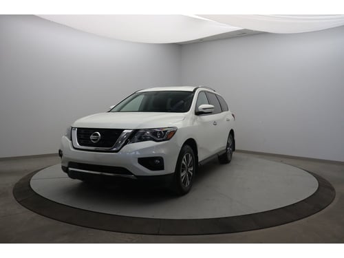 Nissan Pathfinder SV 2019