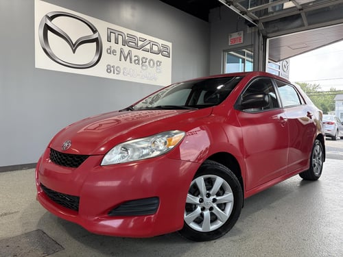 Toyota Matrix Base 2012