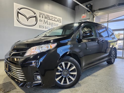 Toyota Sienna LE 2018
