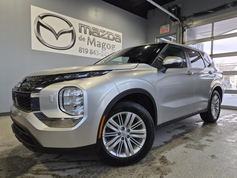 Mitsubishi Outlander 2022 used for sale (MAM01010)