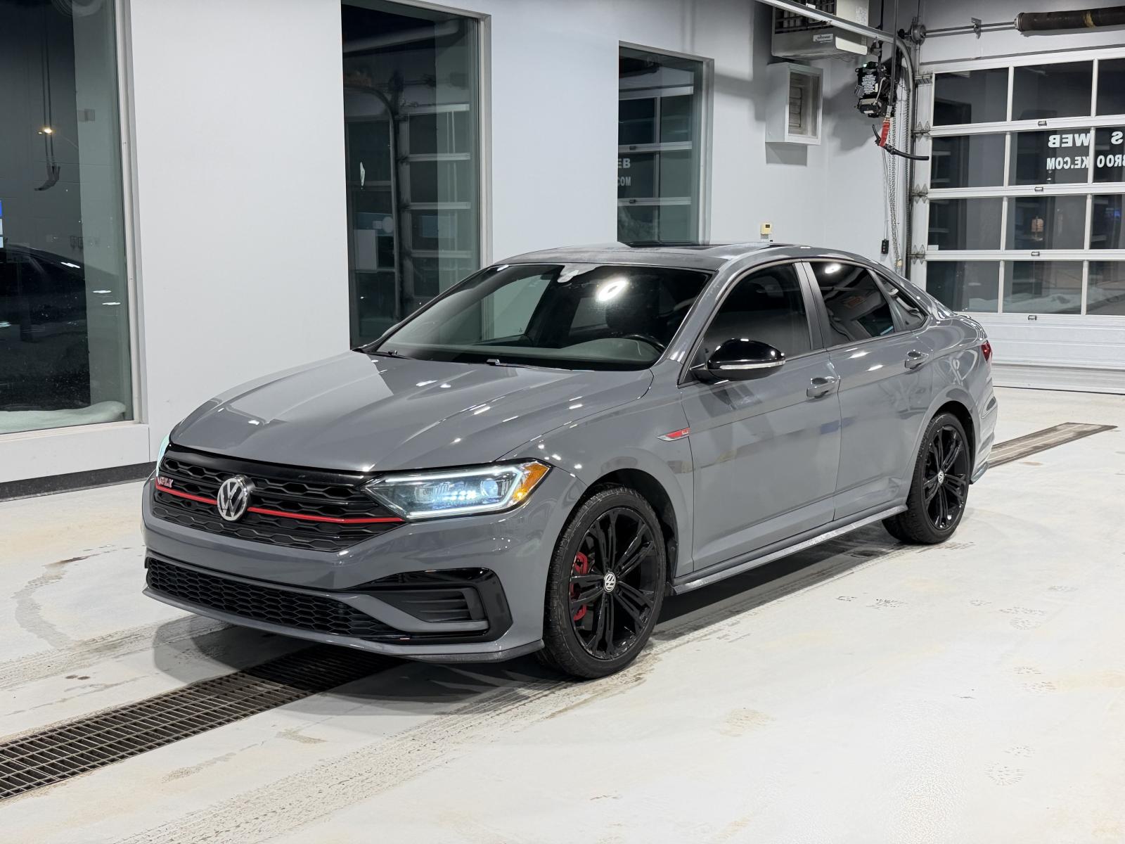 2021 Volkswagen Jetta GLI thumbnail 2