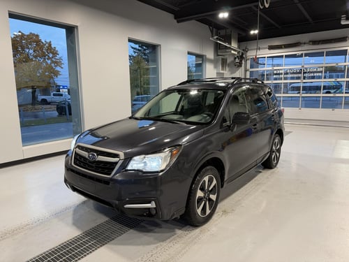 Subaru Forester 2.5i Touring w/Tech 2017