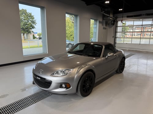 Mazda MX-5 GX 2013