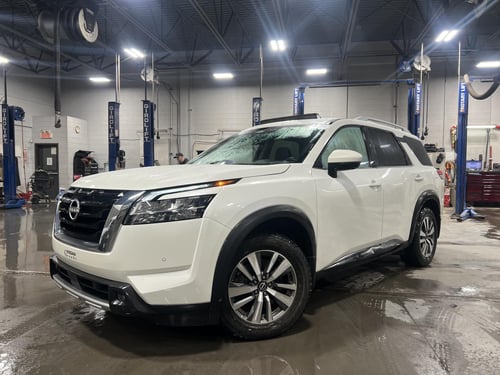 Nissan Pathfinder SL 2023