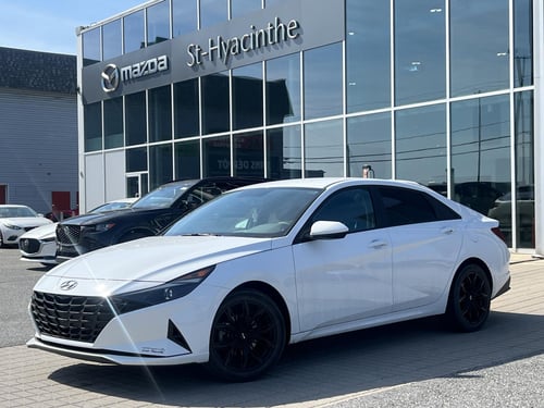 Hyundai Elantra Essential 2022