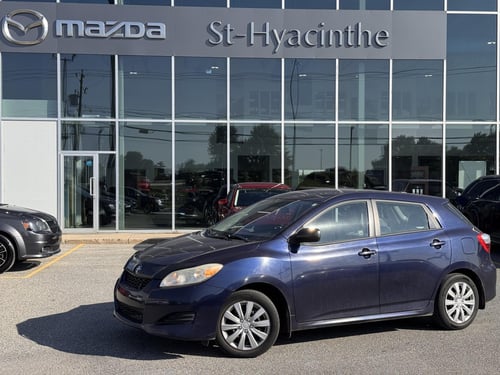 Toyota Matrix Base 2012