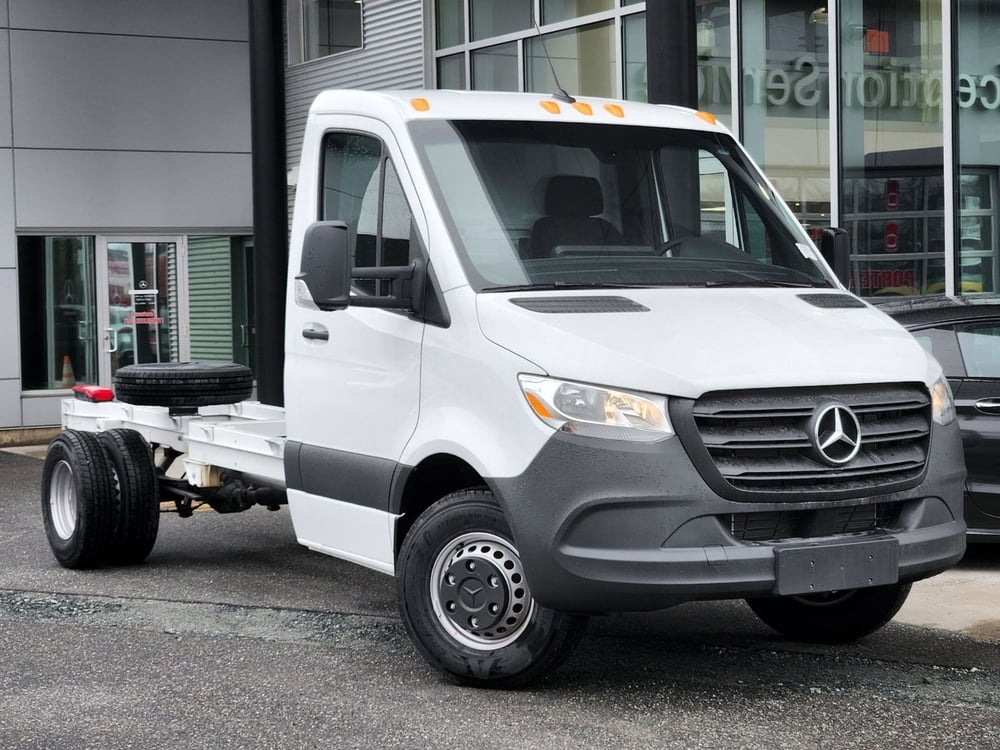 Mercedes-Benz Sprinter Cab Chassis 2024 used for sale (MBSNU240082)