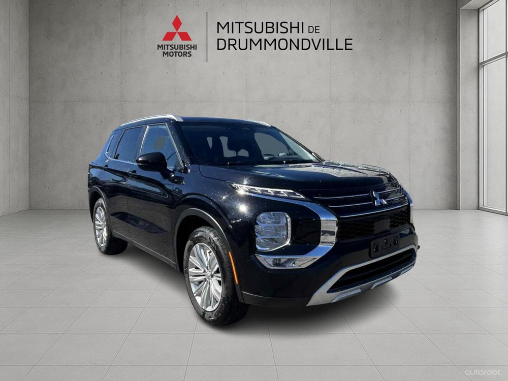 Mitsubishi Outlander 2024 used for sale (MIDM0062)