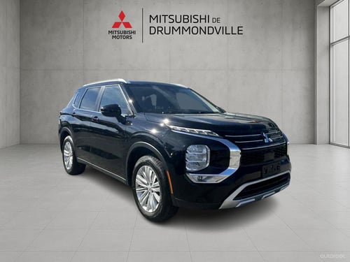 Mitsubishi Outlander SE 2024