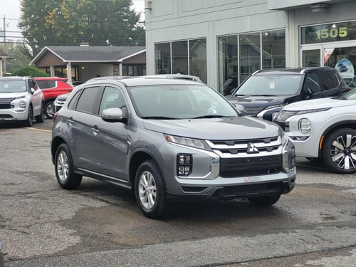 Mitsubishi RVR SE 2023