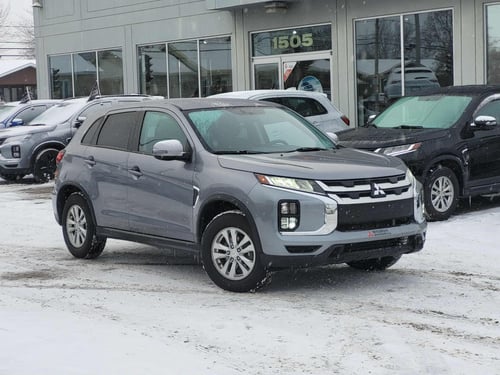 Mitsubishi RVR SE 2023