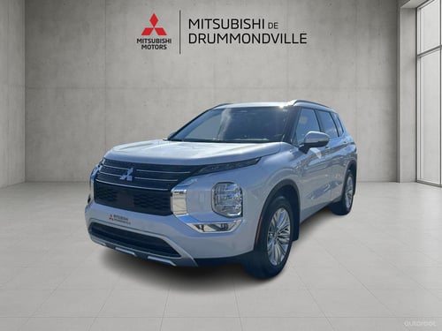 Mitsubishi Outlander LE 2024