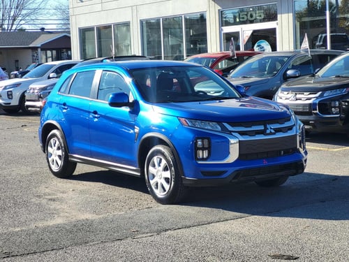 Mitsubishi RVR ES 2024