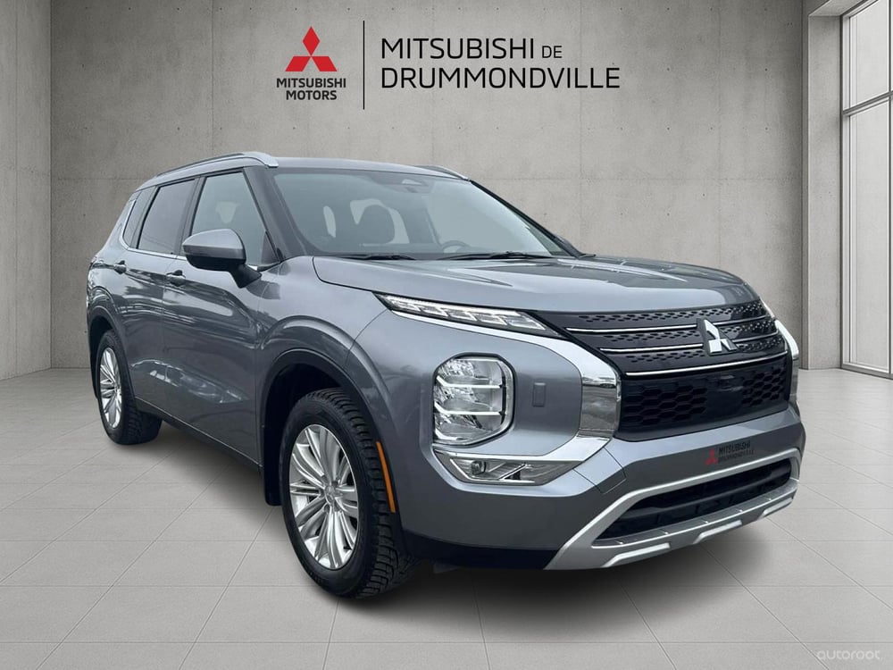 Mitsubishi Outlander 2024 usagé à vendre (MIDM0082)