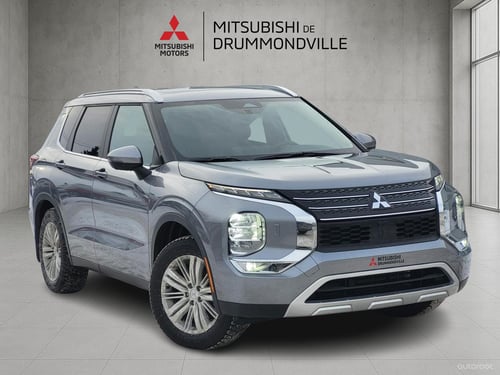 Mitsubishi Outlander LE 2024