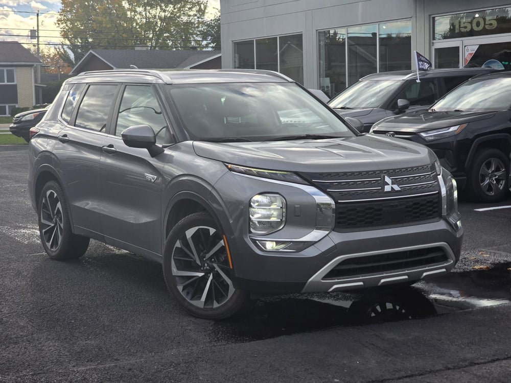 Mitsubishi Outlander PHEV 2023 usagé à vendre (MIDM0147)