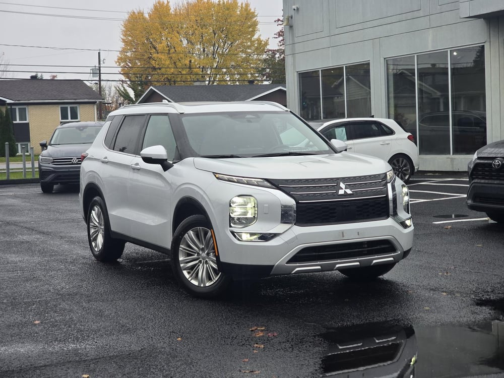 Mitsubishi Outlander 2024 usagé à vendre (MIDM0155)