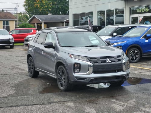 Mitsubishi RVR Noir 2024