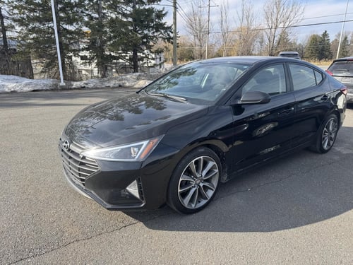 Hyundai Elantra Essential 2019