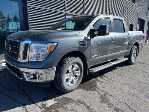 Nissan Titan SV 2017